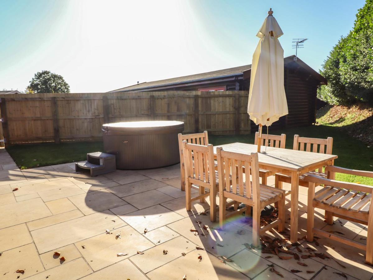 Holly Lodge Oakham Exterior photo